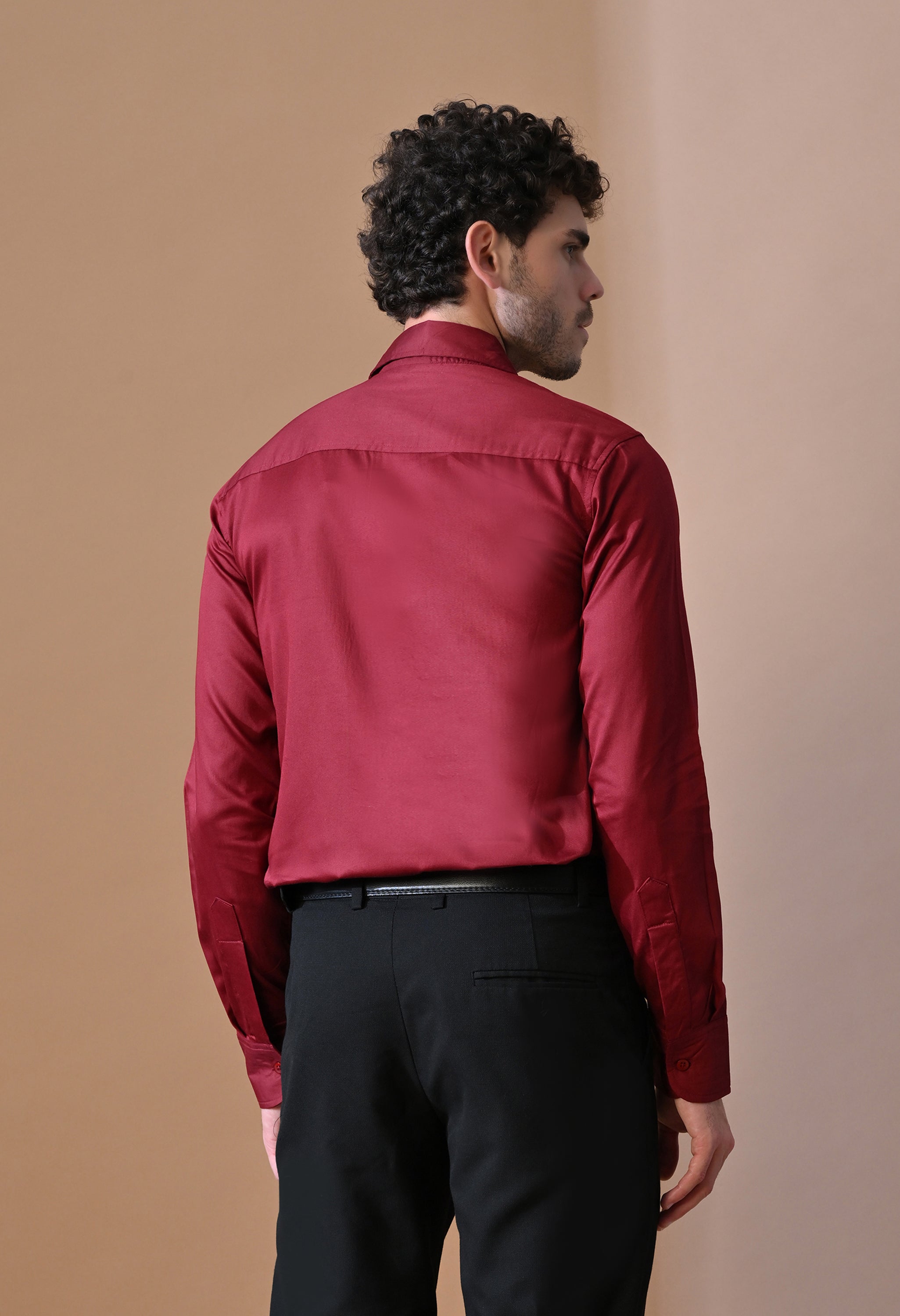 Men’s Slim-Fit Maroon Formal Shirt