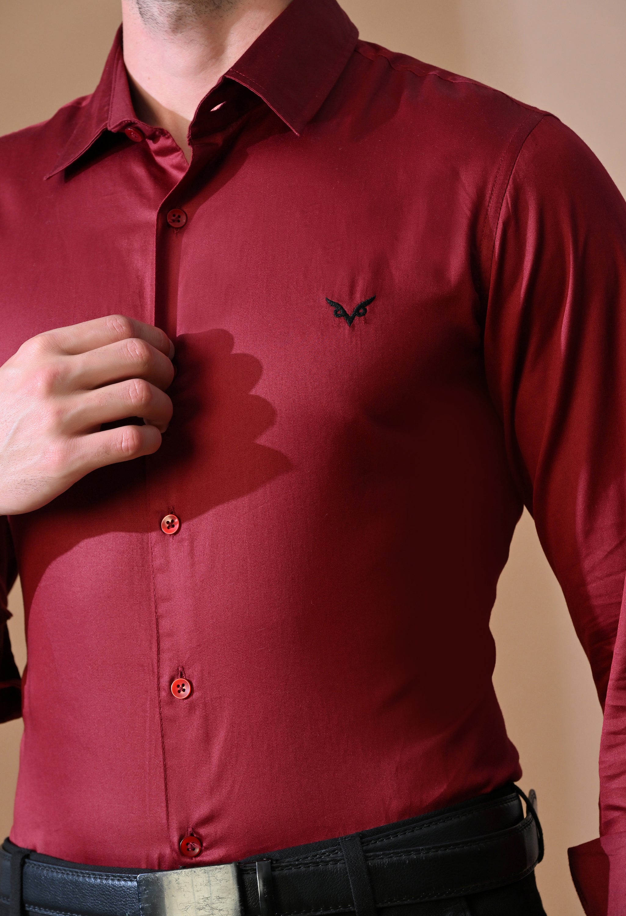 Men’s Slim-Fit Maroon Formal Shirt
